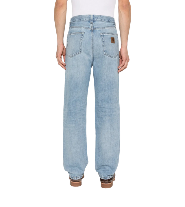 Aaron Jeans im klassischen Regular Fit