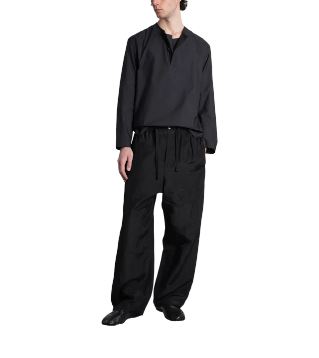 Langarmshirt mit Knopfleiste