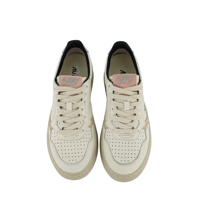 Medalist Sneakers Low Women (off-white)