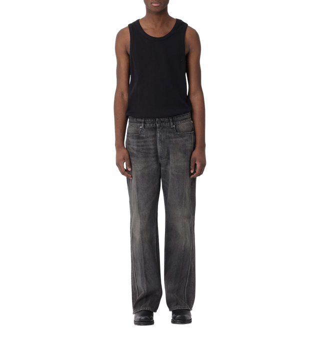 Cale Jeans