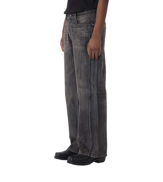 Cale Jeans