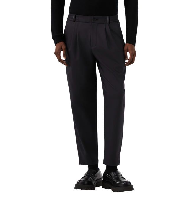 Pavo Kürzer geschnittene Hose mit weitem, schmal zulaufendem Bein