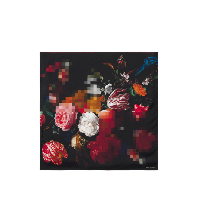 Placed Pixelated Flemish Bouquet