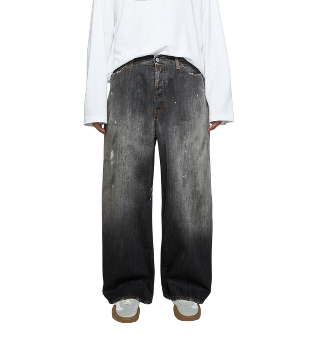 Jeans mit lockerer Passform - 2023