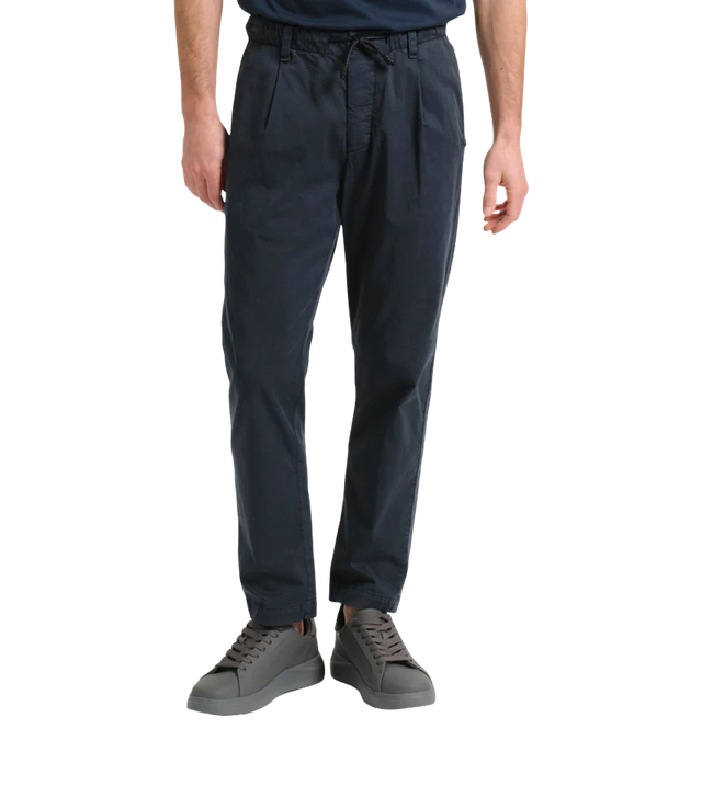 Chino-Hose im Loose Fit mit Elastikbund