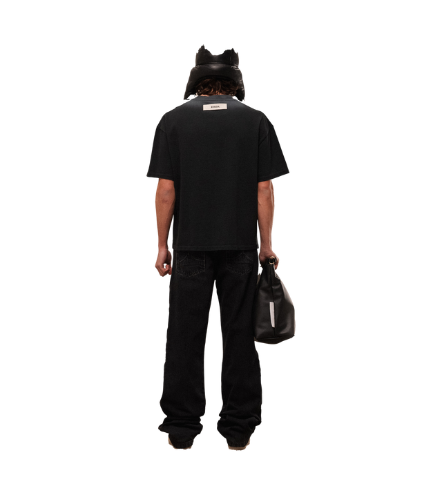 Signature T-Shirt
