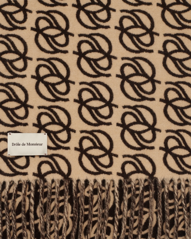 Schal mit Monogramm