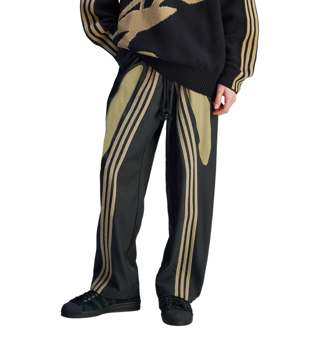 track pants