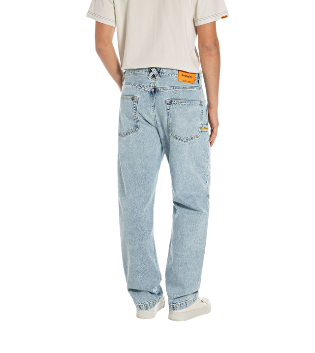 Jeans in heller Waschung