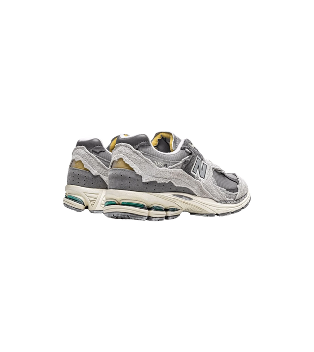 2002R Protection Sneaker